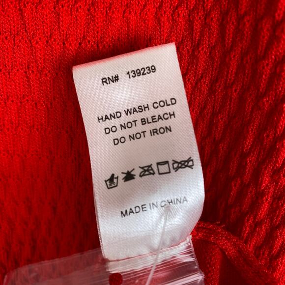 Tuckernuck Lennox Dress Size M Red Sweater Maxi Long Sleeve Pomander Place - Picture 12 of 13